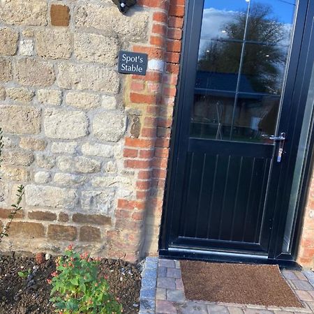 Potcote Farm Stables Accommodation Spots Stable 토우세스터 외부 사진